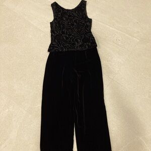 Ann Taylor Velvet 2 piece pantsuit 4P